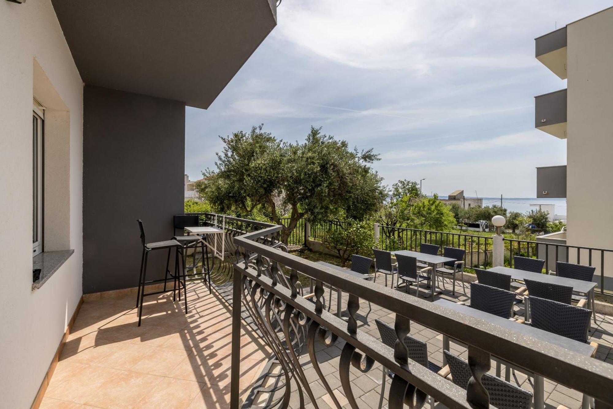 Mediterano Apartments Podstrana Extérieur photo